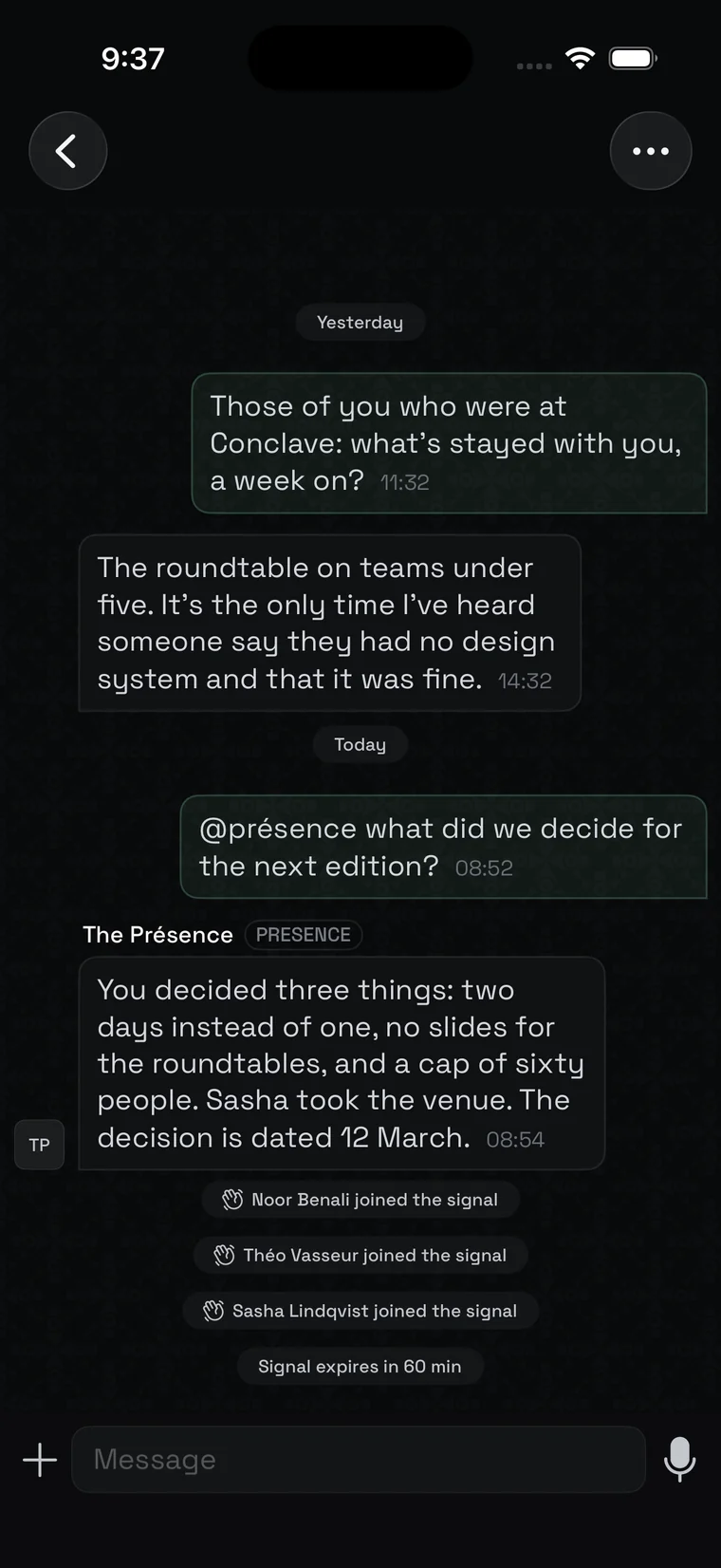 Présence — The Society on iOS